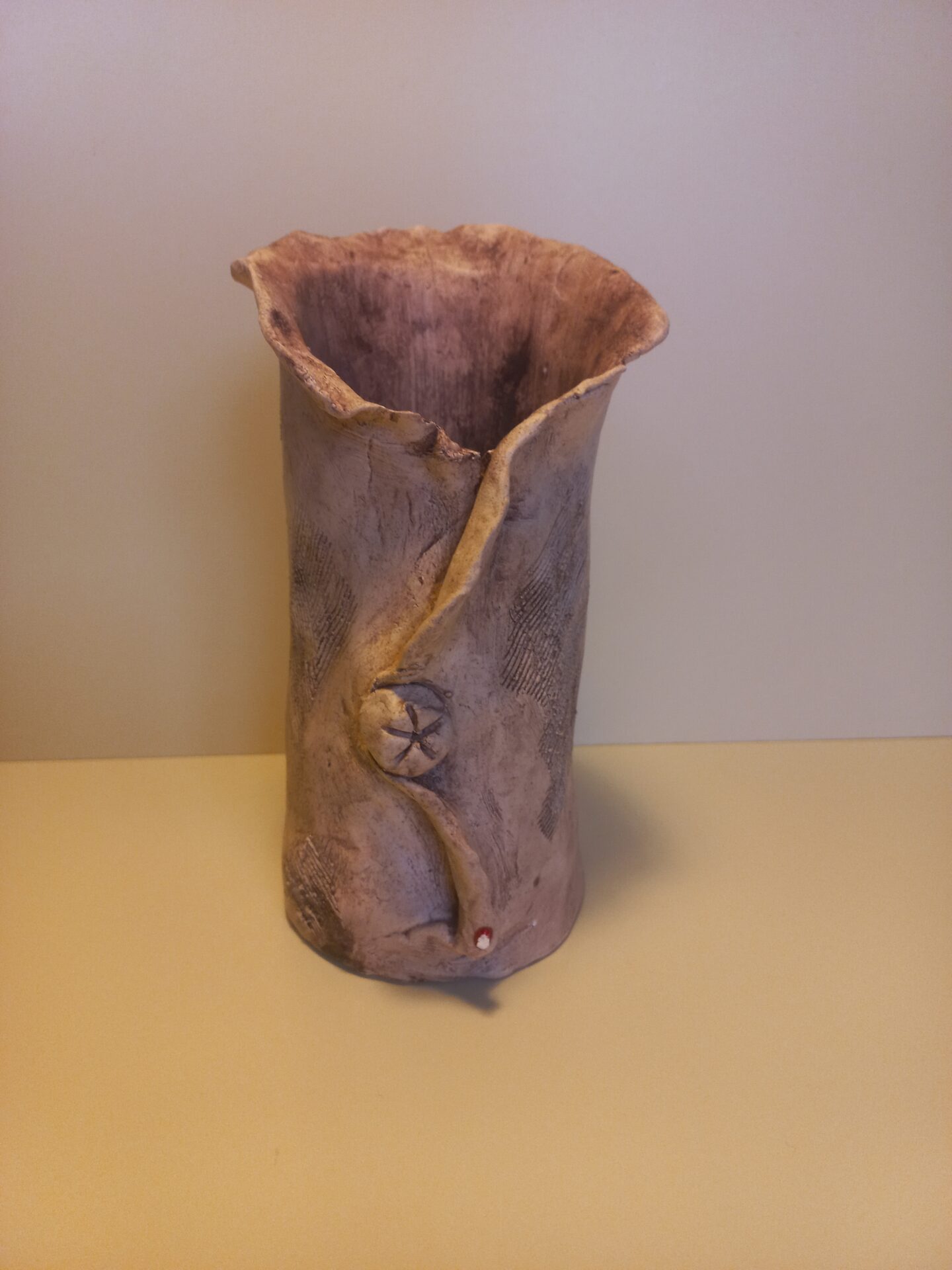 Pleuni Bruinsma keramiek danseres in violet