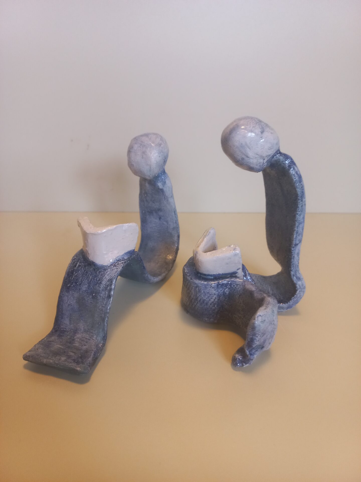 Pleuni Bruinsma keramiek danseres in violet